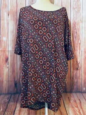Women’s Medium Tunic LuLaRoe Multicolored Medallion Short Sleeves Silky Stretch
